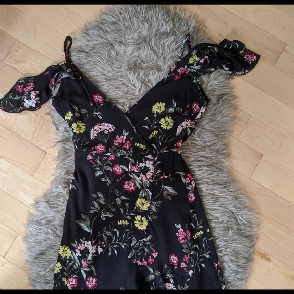 Floral Cold Shoulder Dress - Picture 3 of 6